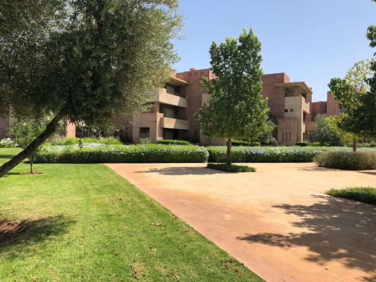 Villa Nadir – Magnifique villa moderne de 4 chambres en première ligne de golf à louer à Palmeraie Marrakech
